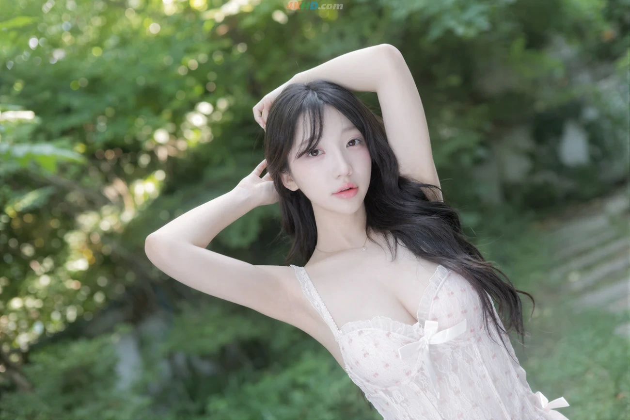 Son Ye Eun (SonYeEun) MAXIM Son Ye-Eun (SonYeEun) Secret Garden — photo 35