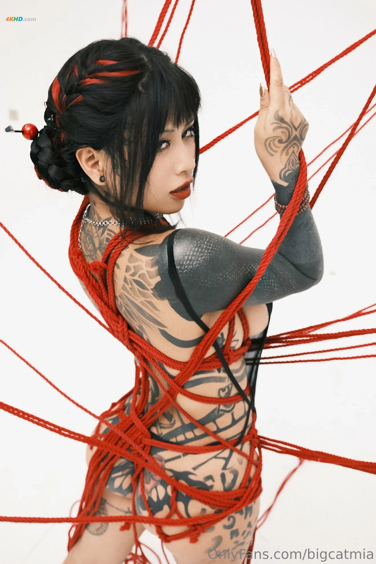 GaoQiaoYouMei(bigcatmia) - OnlyfansWenShenFuLiJiShiTuHeJi — photo 4