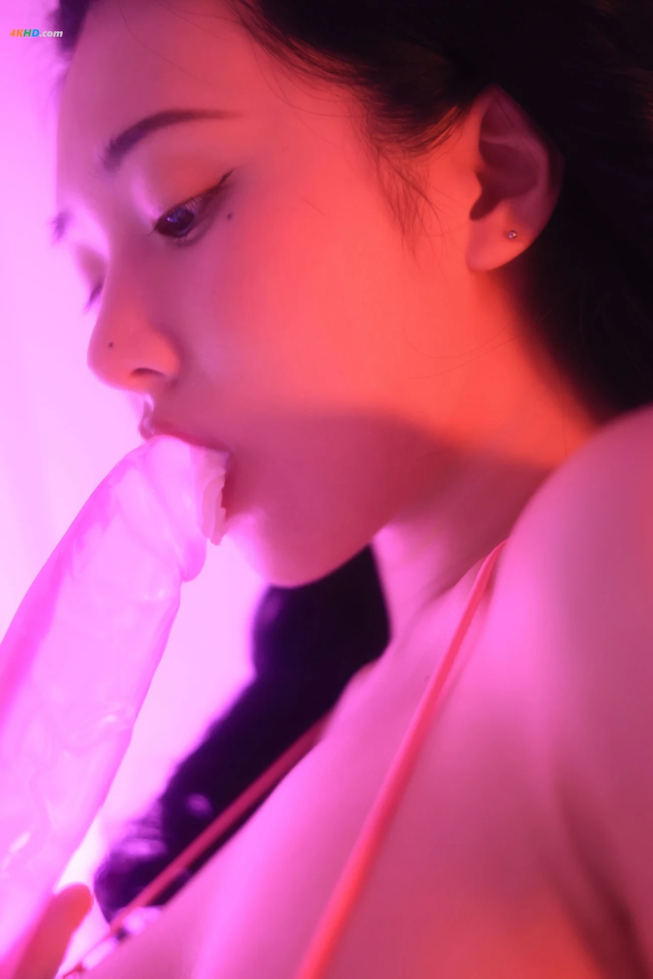 Yeon Woo (YeonU) - TOY — photo 15