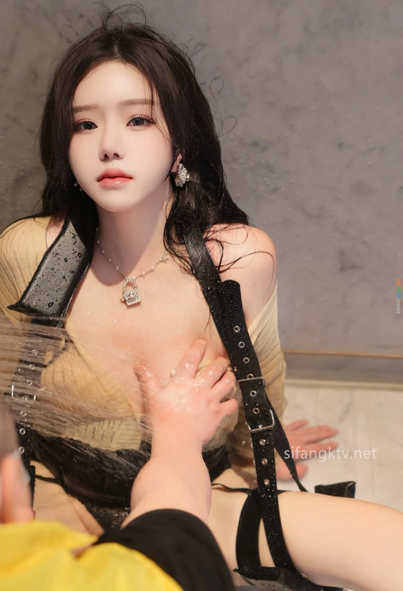 XiaoShuTiaonienie NeiGouWuShuiYin JuQing BeiWaiMaiXiaoGeXiaYao — photo 21