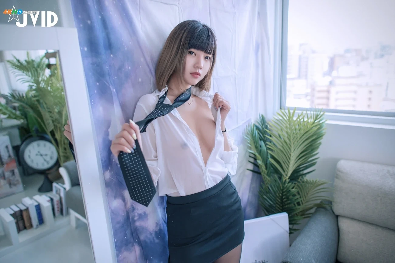 [JVID] GuoBaoBao - MianShiYuDaoBianTaiGongSiGuoBaoBao — photo 74
