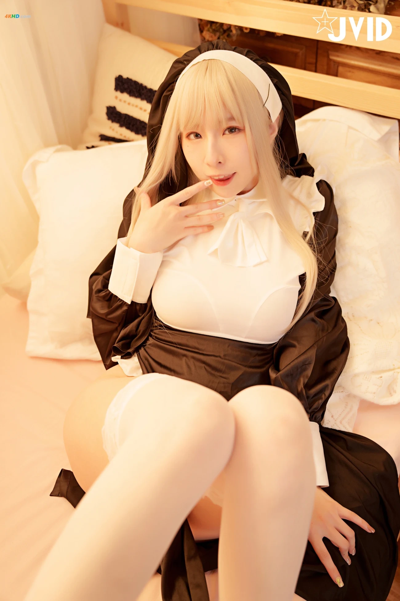 [JVID]-LiFeiEr-QiJiShenRunoShengNuLiFeiErZhuanShengHouMaShangJinXingHuangTangXingAi! — photo 24