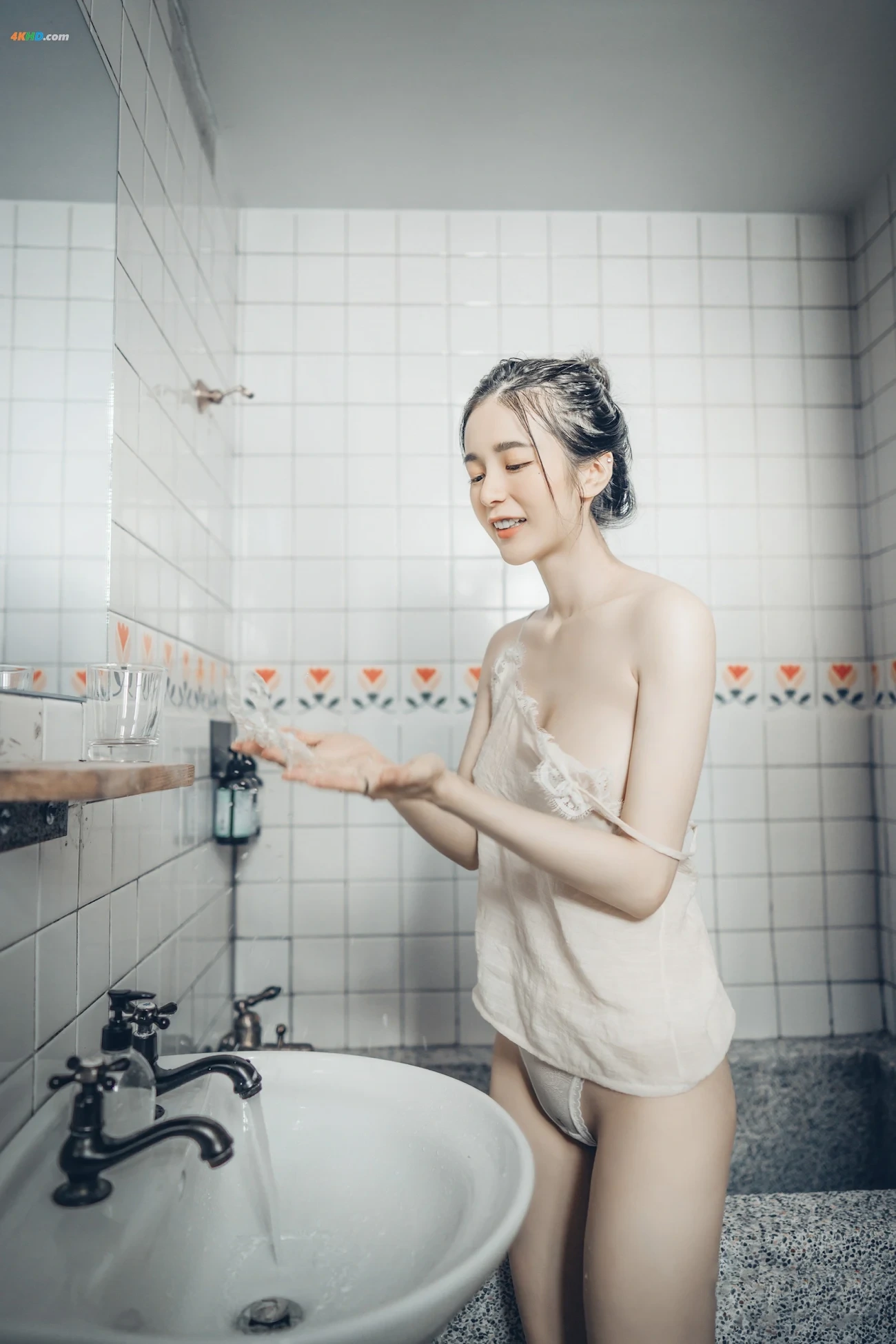 [JVID] ChenChen - ZhongYuYueDaoNuShenPaoTang-YuJinYiZhiDiao-ZuiHouBuChuanLeZhiJiePai — photo 43