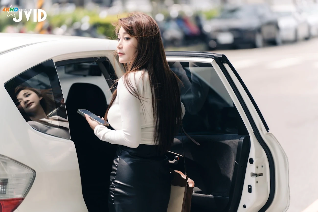 [JVID] Lele LeLe - [Fake Taxi ]ZaiDaoYiGeChuanZhuHuoLaDeChengKe — photo 87