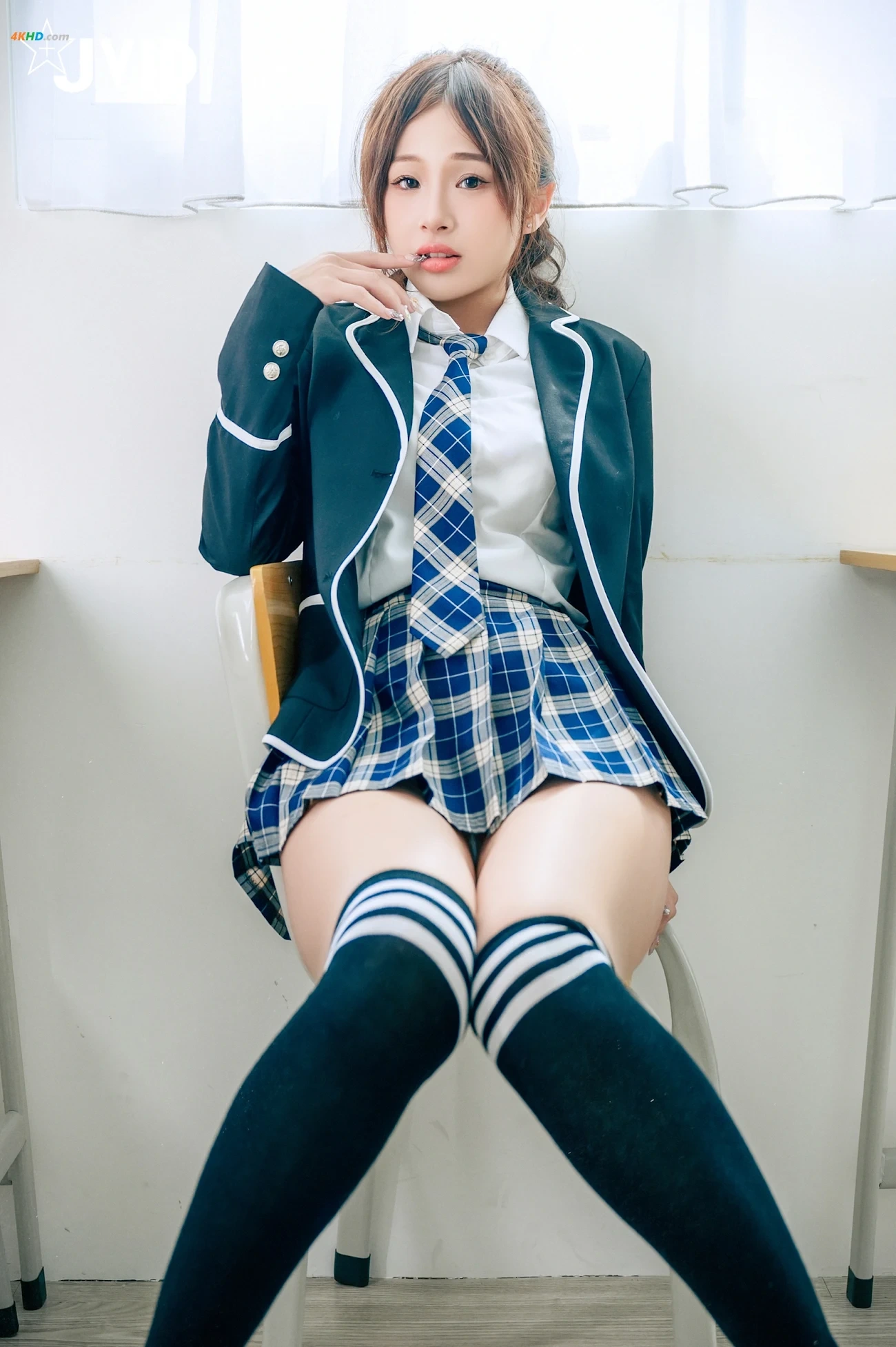 [JVID] JieMi Juice - XiaKeHouZaiJiaoShiSeSeBeiLaoShiFaXian — photo 84