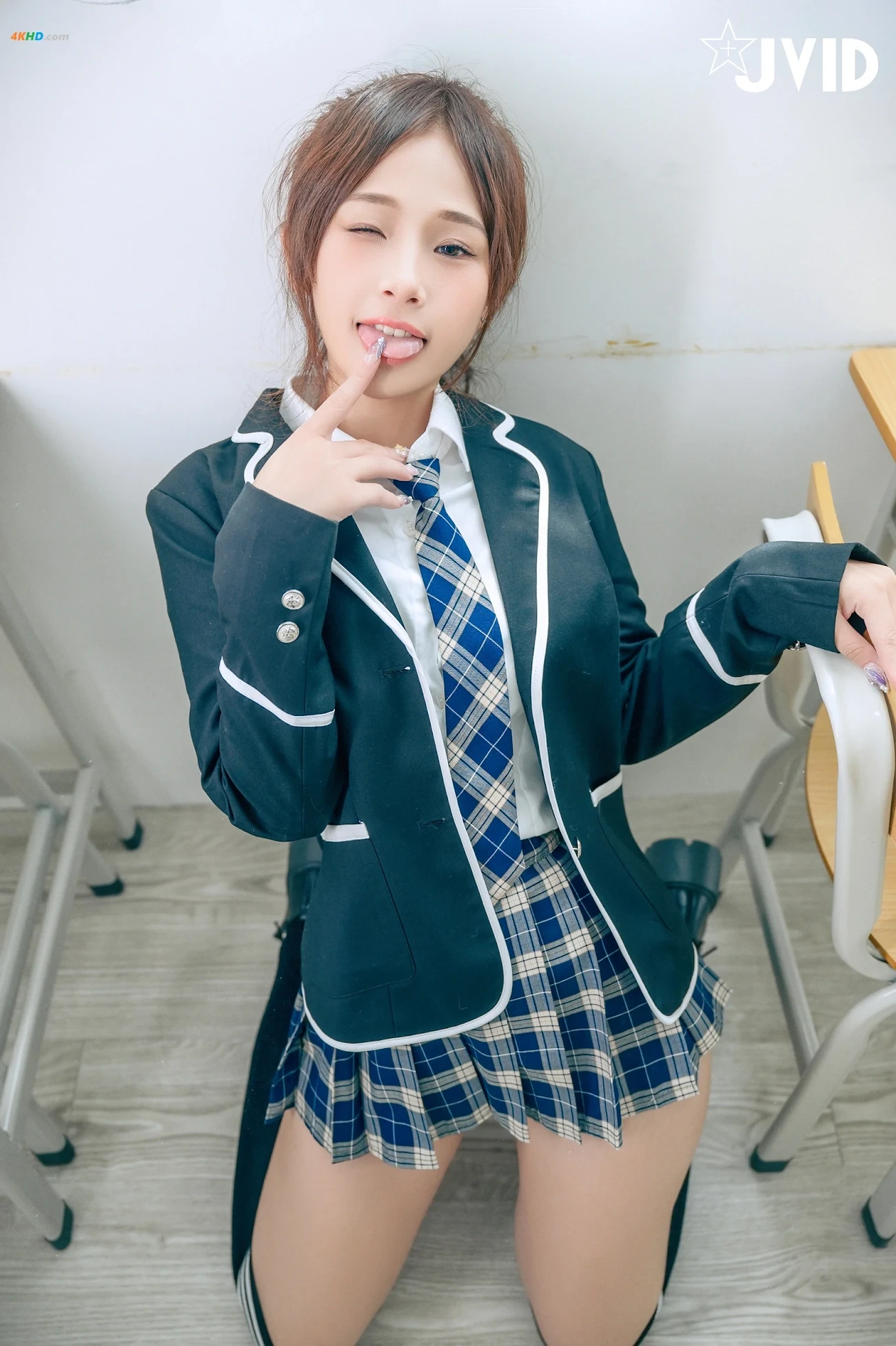 JVID JieMiJuice XiaKeHouZaiJiaoShi — photo 119