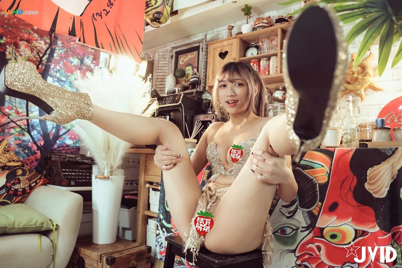 [JVID] WuZiXin - TuoYiWuNiang,ZhangTuiChiNu,BaiHu,ReWu,YinJiao,LianZu,SiDianQuanLu — photo 119