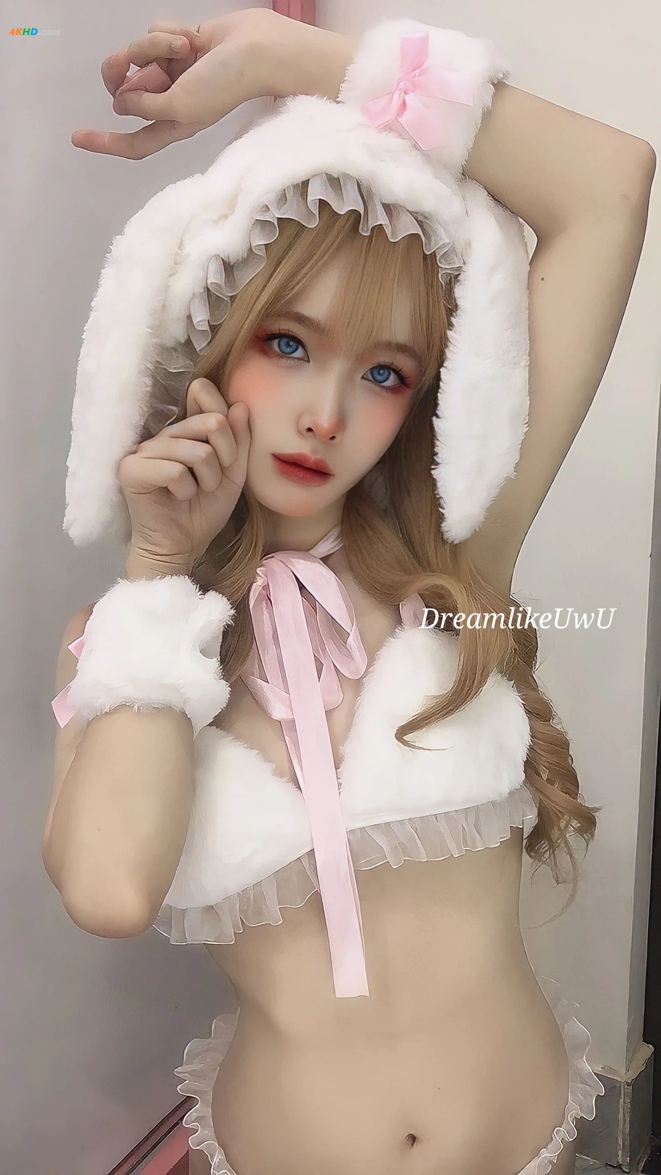 DreamlikeUwU White Rabbit — photo 5