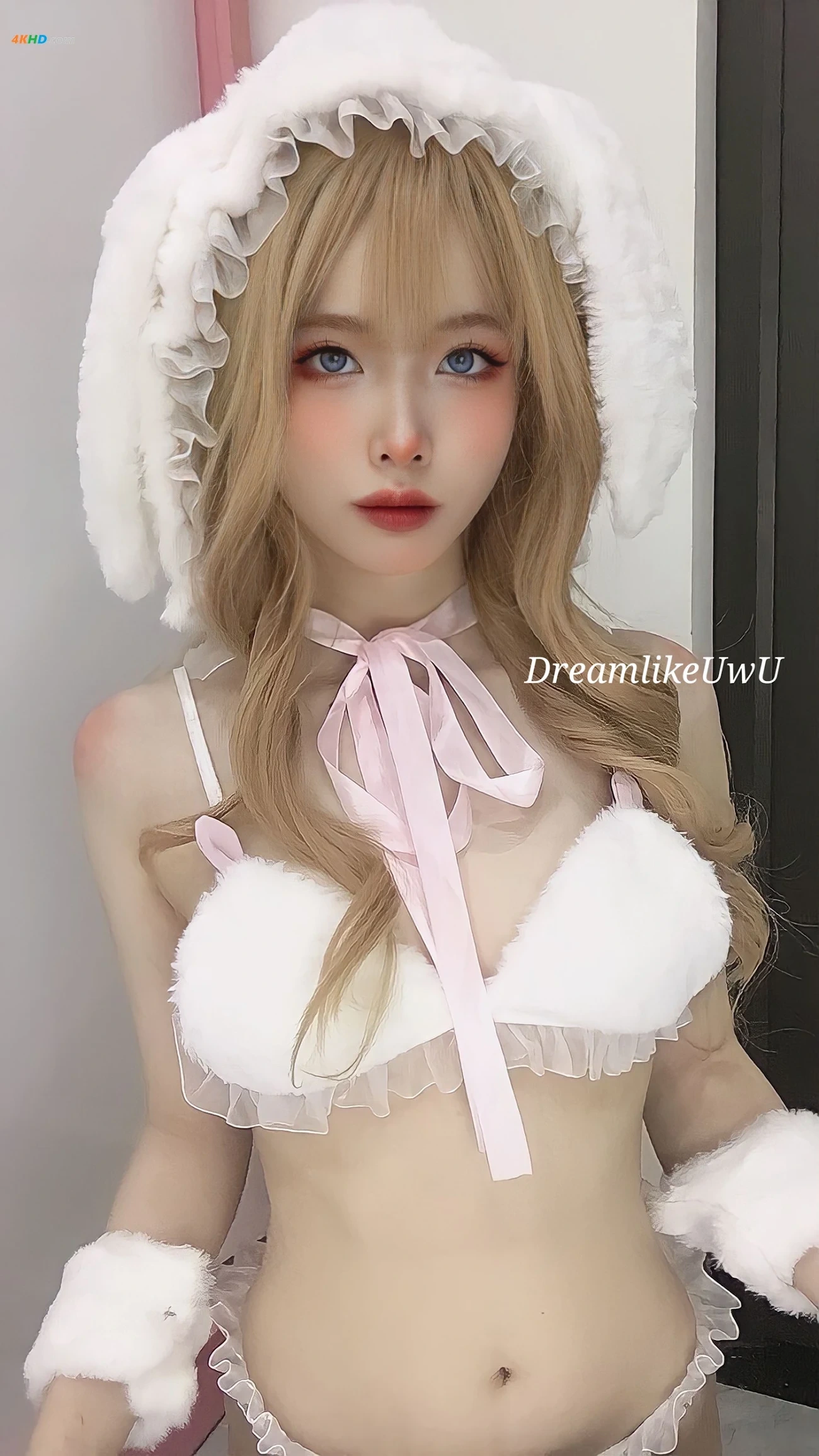 DreamlikeUwU White Rabbit — photo 9