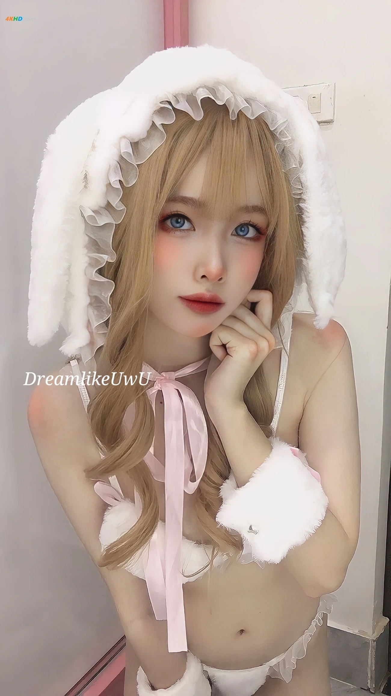 DreamlikeUwU White Rabbit — photo 10