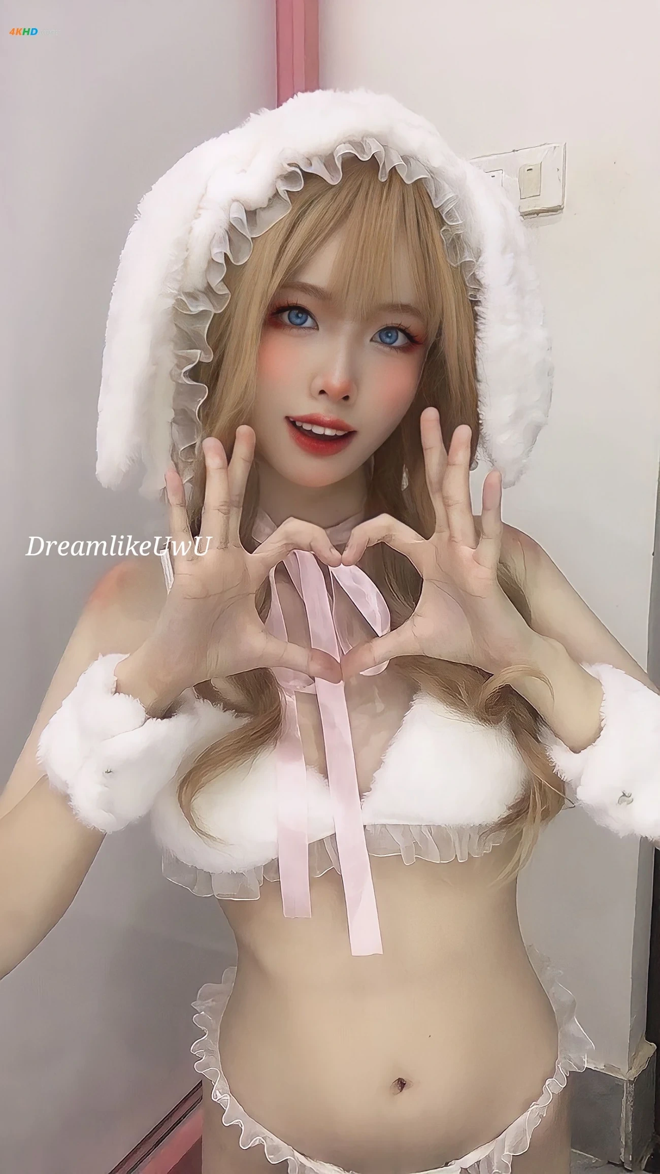 DreamlikeUwU White Rabbit — photo 13
