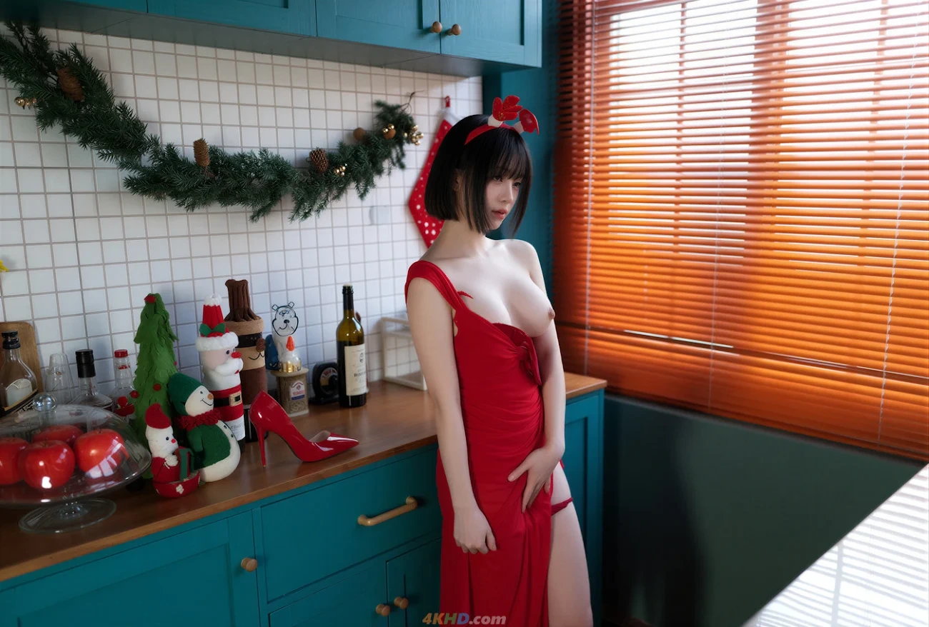 [AI Enhanced] [MIB] Noah (NoA) - Secret Santa — photo 46
