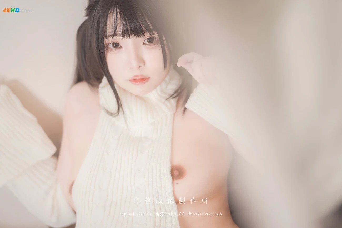 LuoLuoRaku Hentai Sweater — photo 21