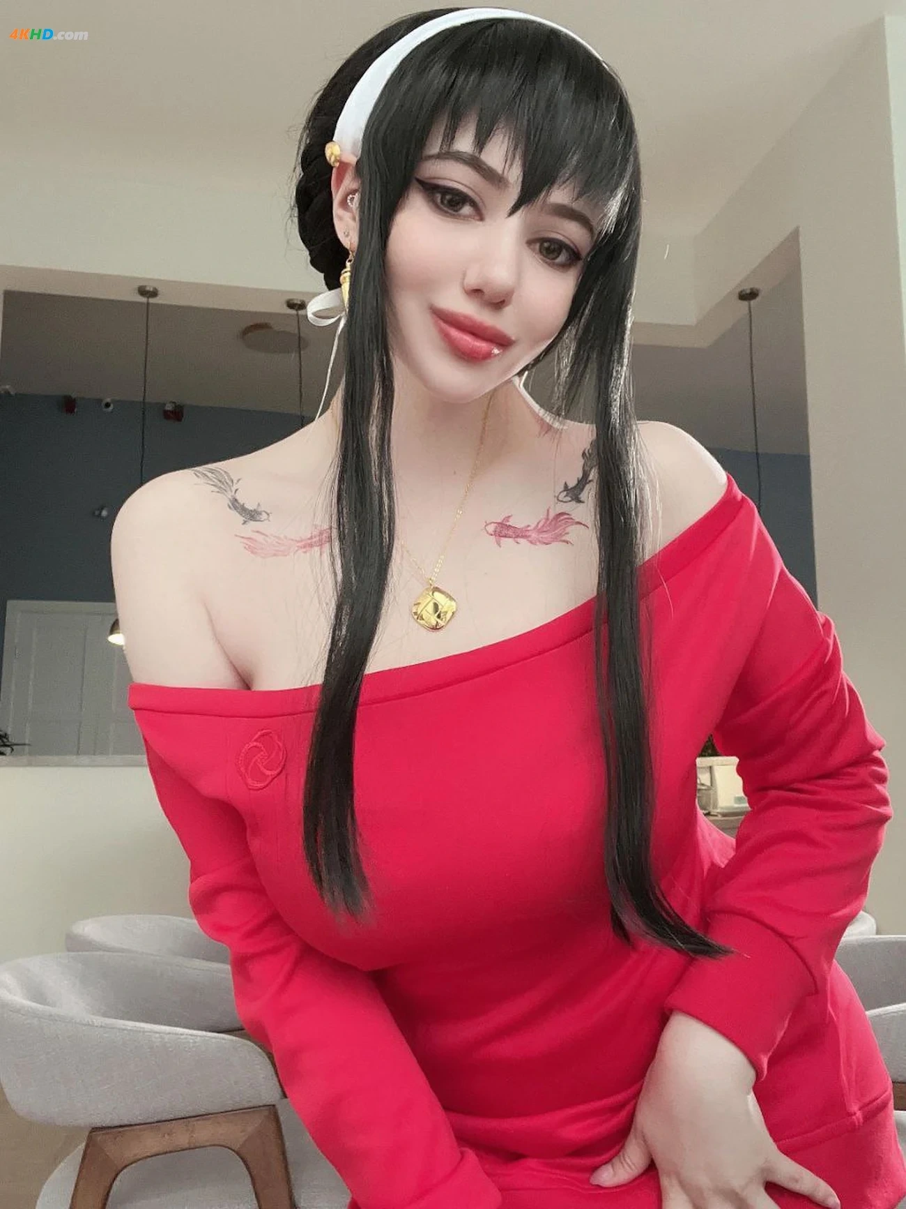 Alina Becker - Yor Forger Red Sweater — photo 44