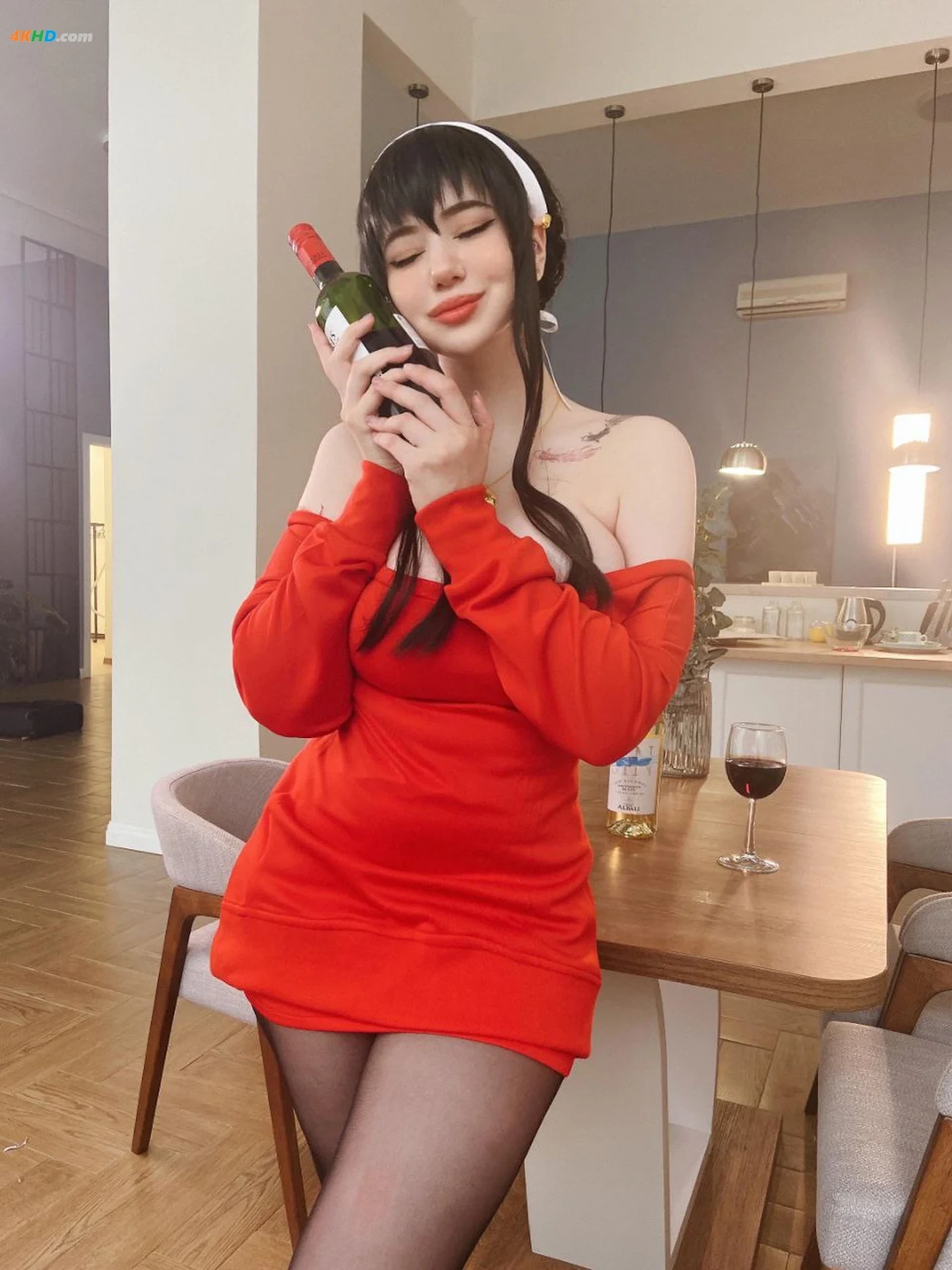 Alina Becker - Yor Forger Red Sweater — photo 50