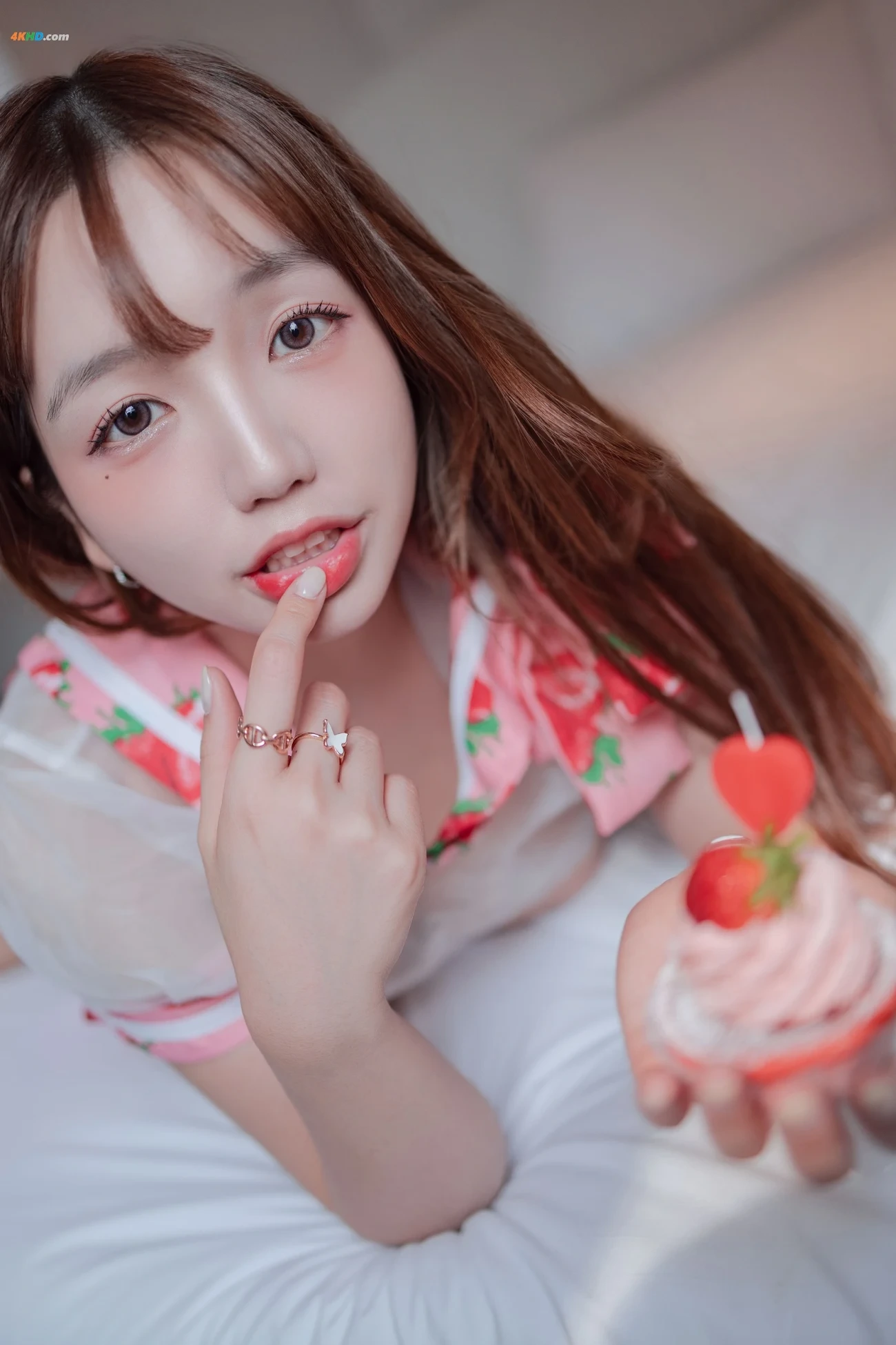 [Yoonbly] Strawberry Lingerie — photo 20