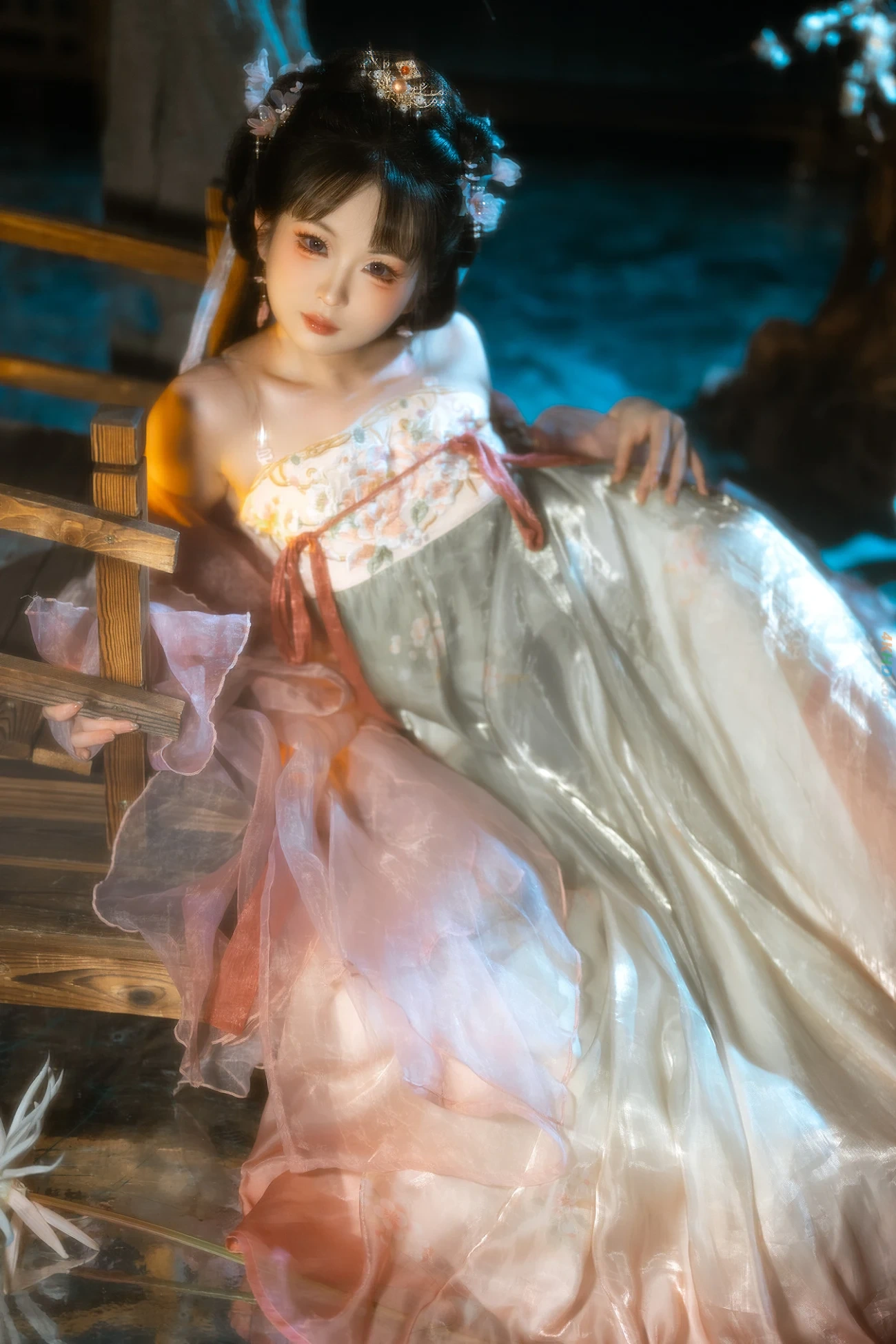 TieShouJiaoShou WeiGongKaiZuoPinXiaoHeJi — photo 11