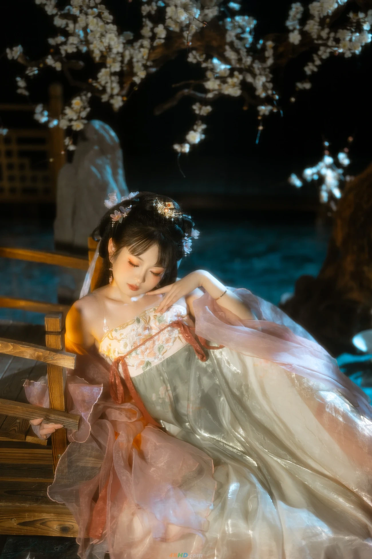 TieShouJiaoShou WeiGongKaiZuoPinXiaoHeJi — photo 12