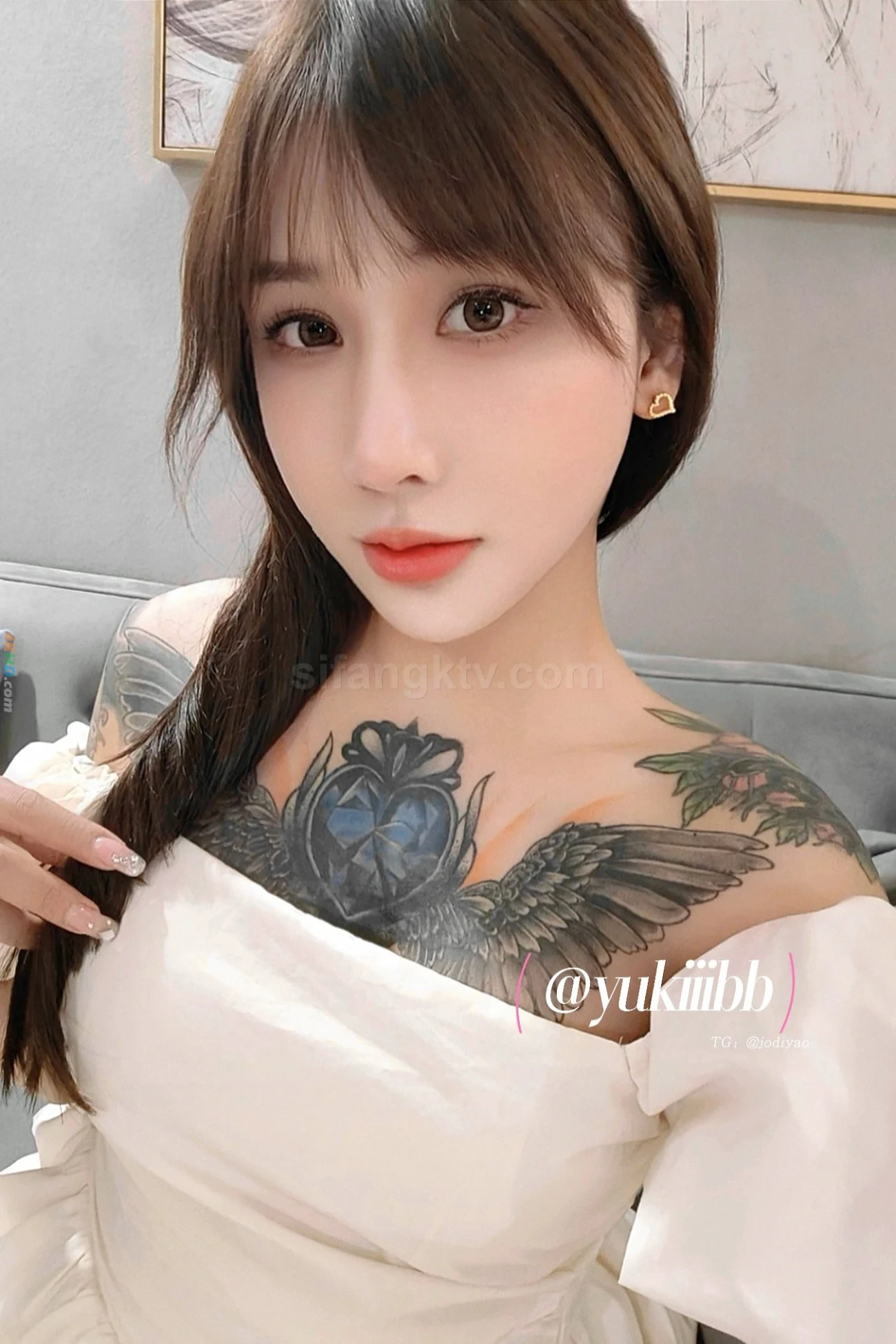 [OtherXXX] GeLeiRenQiSeYingShiQianGuiZeJiPinWangHongSiPaiLiuChu — photo 421