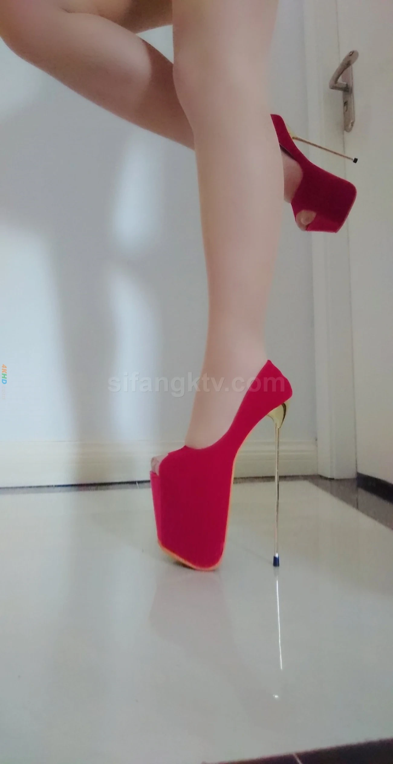 [OtherXXX] GeLeiRenQiSeYingShiQianGuiZeJiPinWangHongSiPaiLiuChu — photo 439