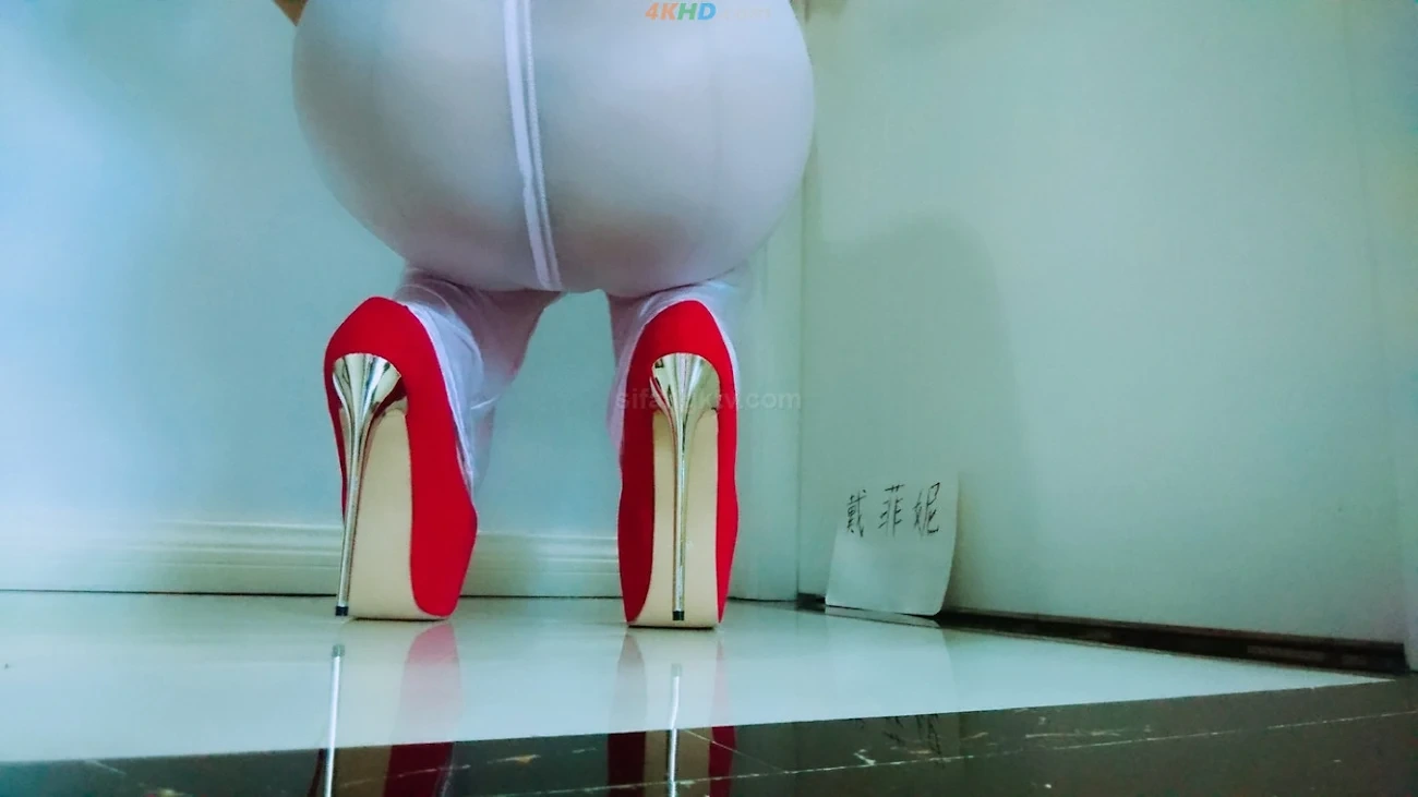 [OtherXXX] GeLeiRenQiSeYingShiQianGuiZeJiPinWangHongSiPaiLiuChu — photo 646