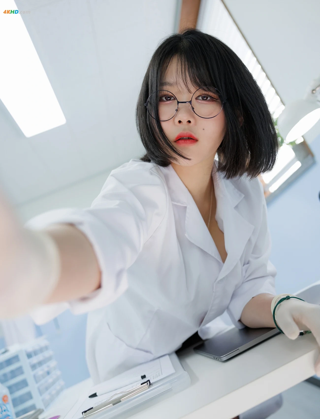 UMIZINE Zia.001 - Lady doctor — photo 7