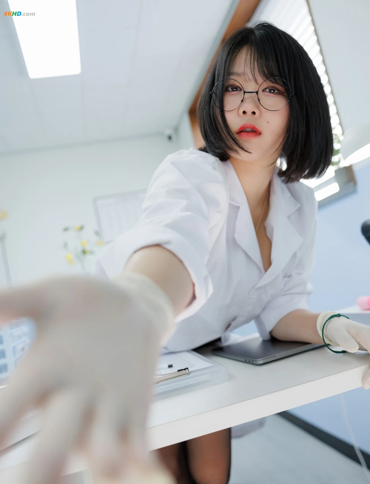 UMIZINE Zia.001 - Lady doctor — photo 8