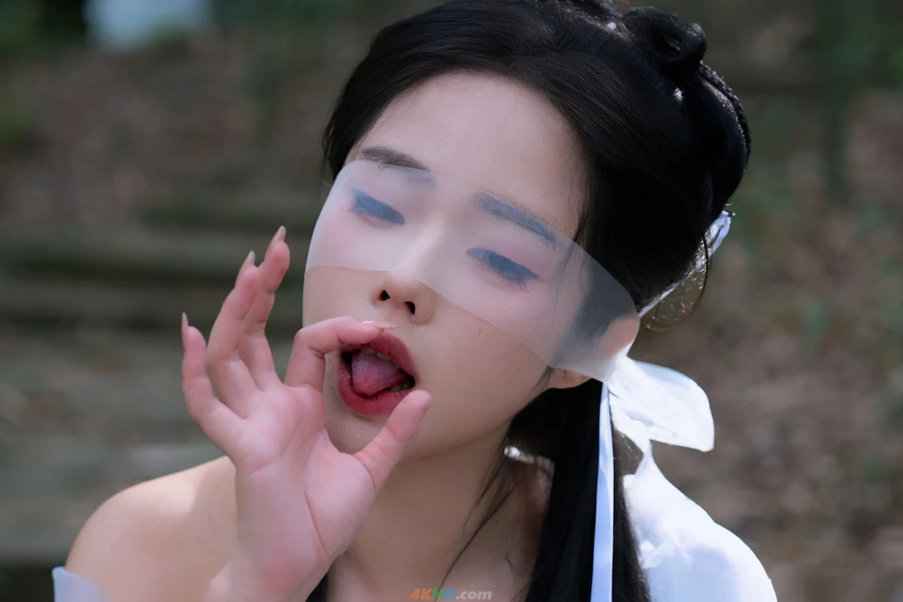 titi cosplay-XiaoLongNu — photo 52