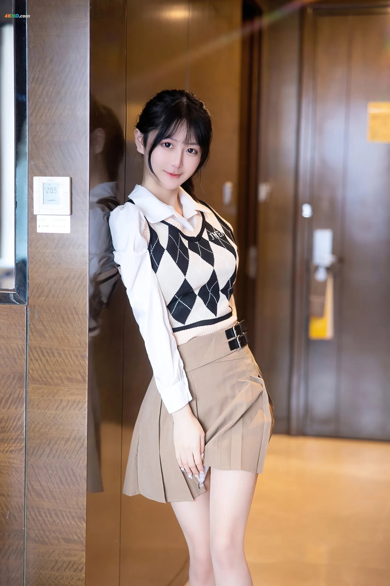 XieXiaoEn(YouYou) - DianDongWanJu — photo 4