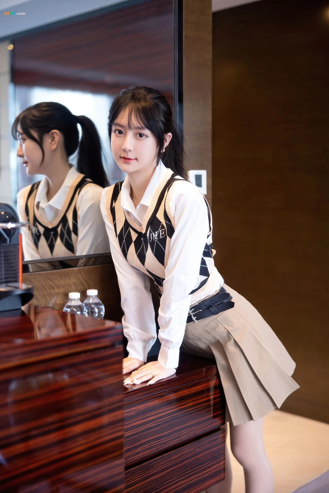 XieXiaoEn(YouYou) - DianDongWanJu — photo 5