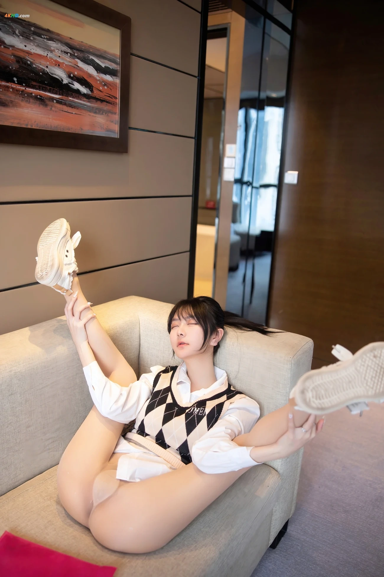 XieXiaoEn(YouYou) - DianDongWanJu — photo 38