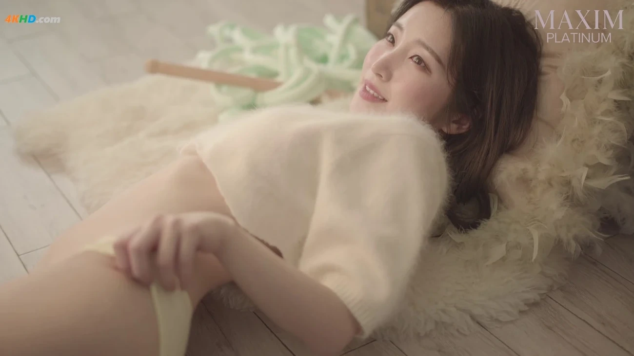 [MAXIM] Miss Maxim - Kim Na Jung & Special Pictorial — photo 9