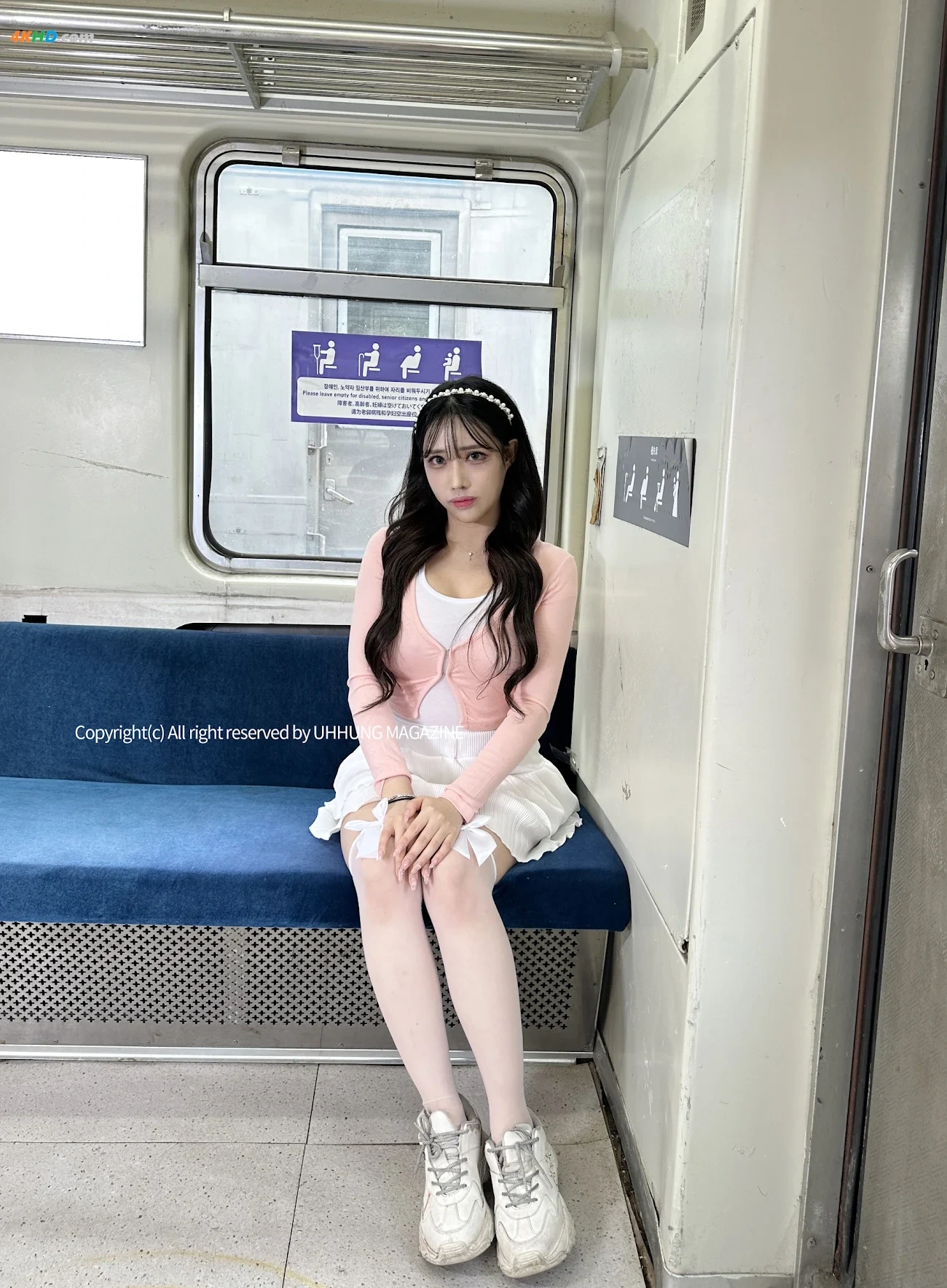 [UHHUNG MAGAZINE] Hani (HaNi) - The Girlfriend on The Subway — photo 10