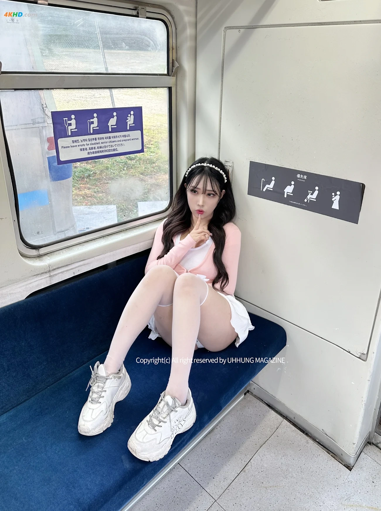 [UHHUNG MAGAZINE] Hani (HaNi) - The Girlfriend on The Subway — photo 17