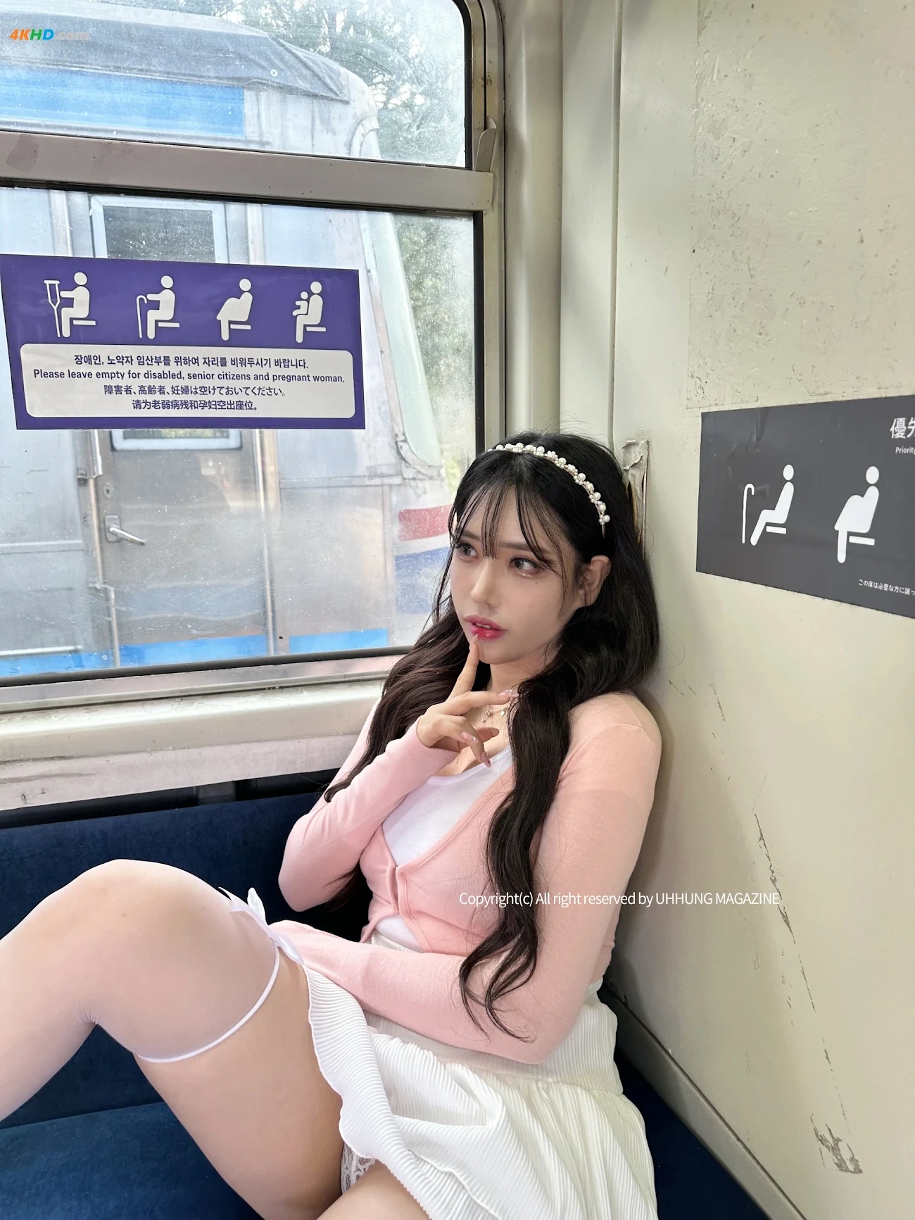 [UHHUNG MAGAZINE] Hani (HaNi) - The Girlfriend on The Subway — photo 18