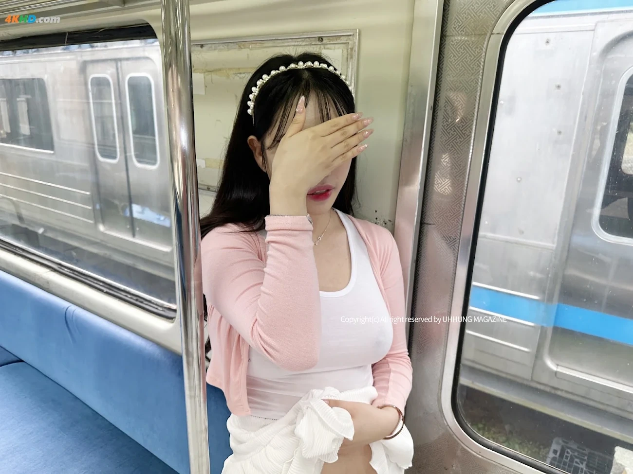[UHHUNG MAGAZINE] Hani (HaNi) - The Girlfriend on The Subway — photo 61