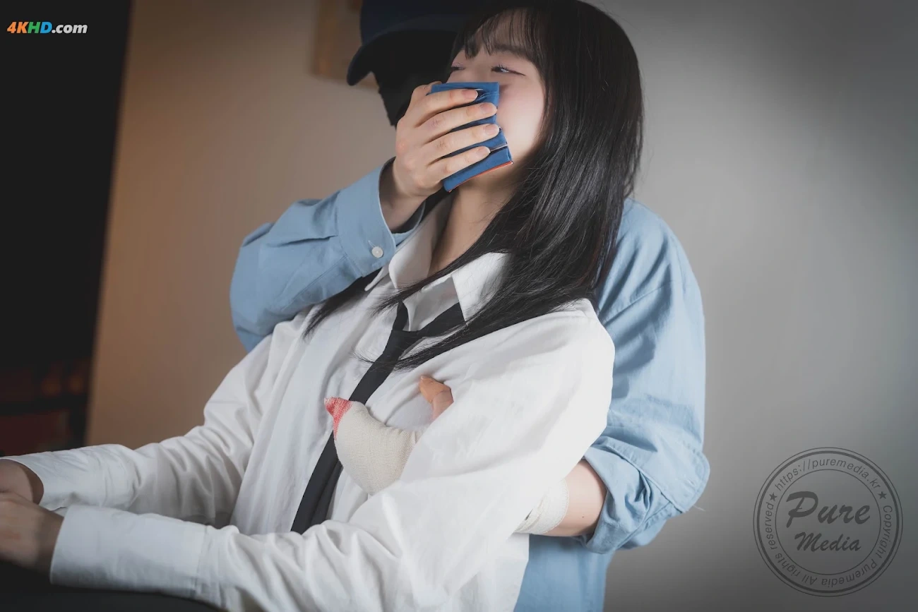 Pure Media Vol.285 Hina (HiNa) - Psycho Stalker's Room — photo 29