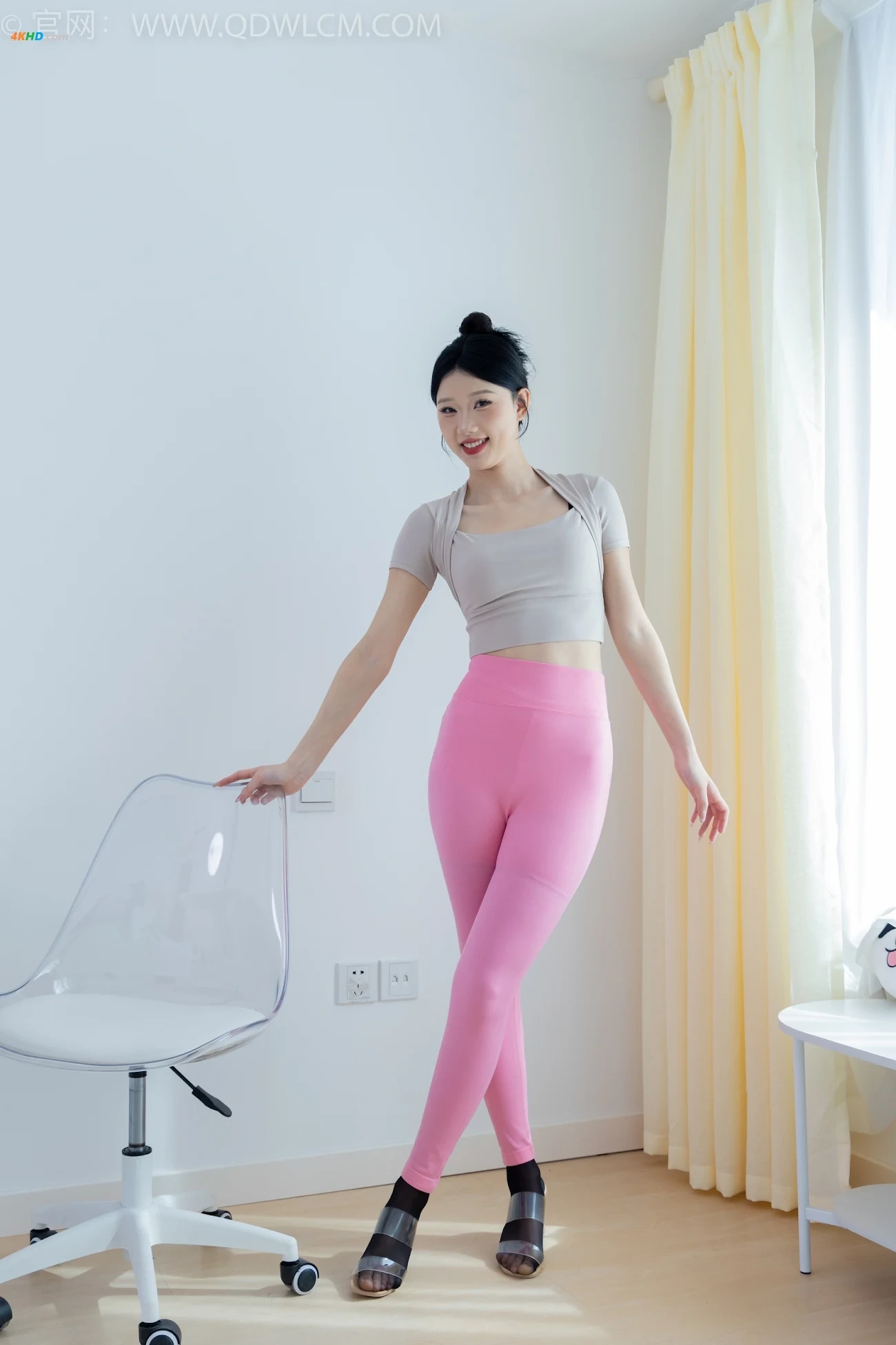 WuLianChuanMei XiaoZhu-HuaYingYaoYe — photo 8