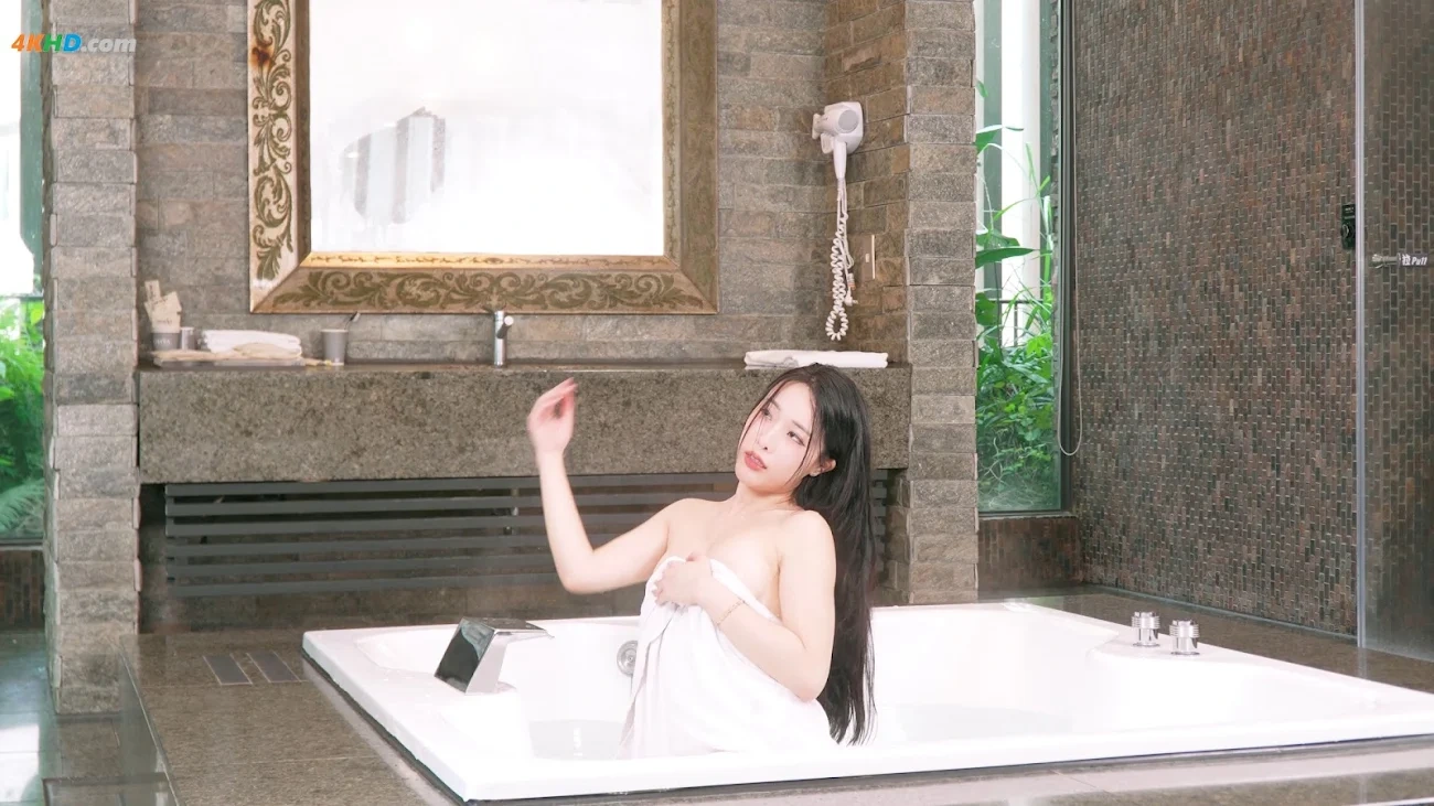 Yui VOD.7 - White Shirts — photo 3