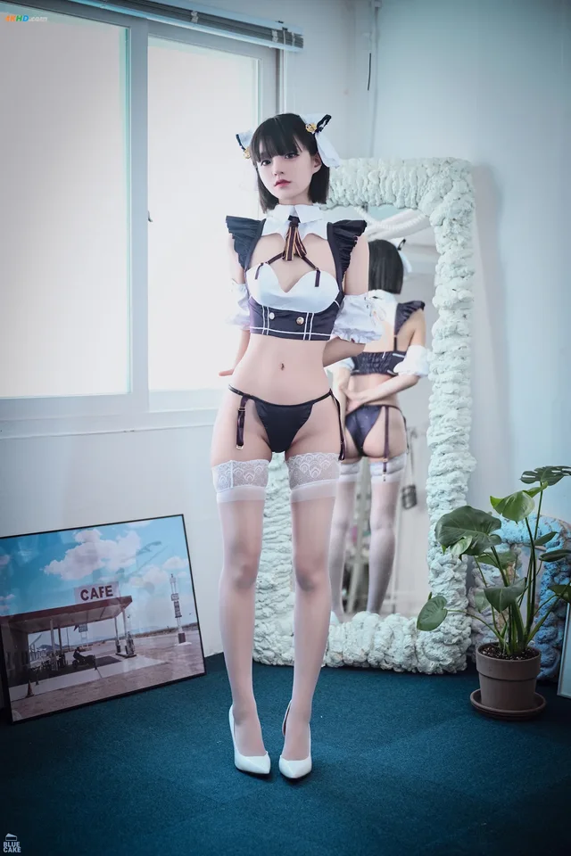Jenny (JeongJeNi) BLUECAKE Jenny (JeongJeNi) Maid Cosplay