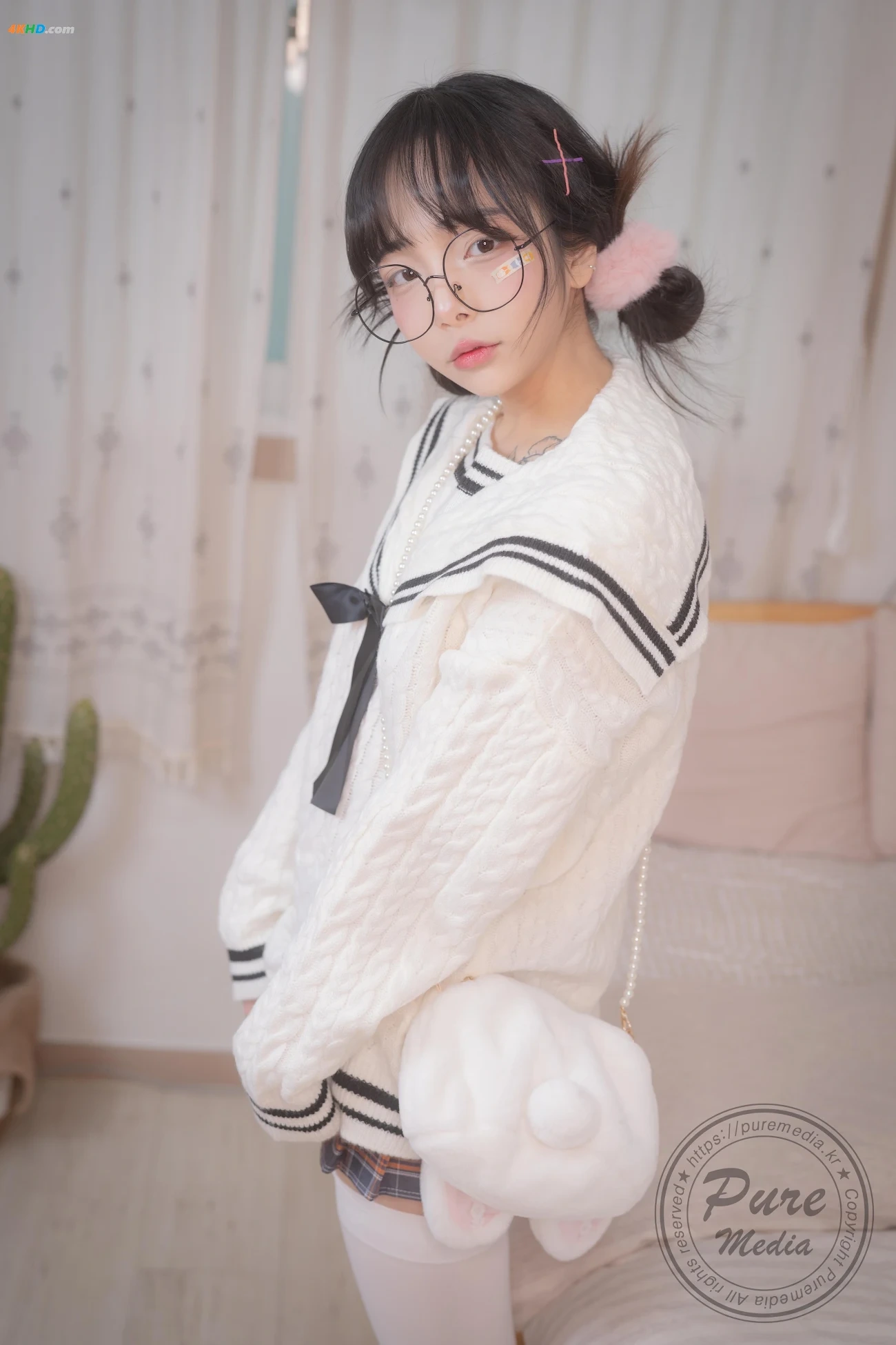 Pure Media Vol.276 Jelly (JelLi) - Girl trapped in a rooftop room — photo 1