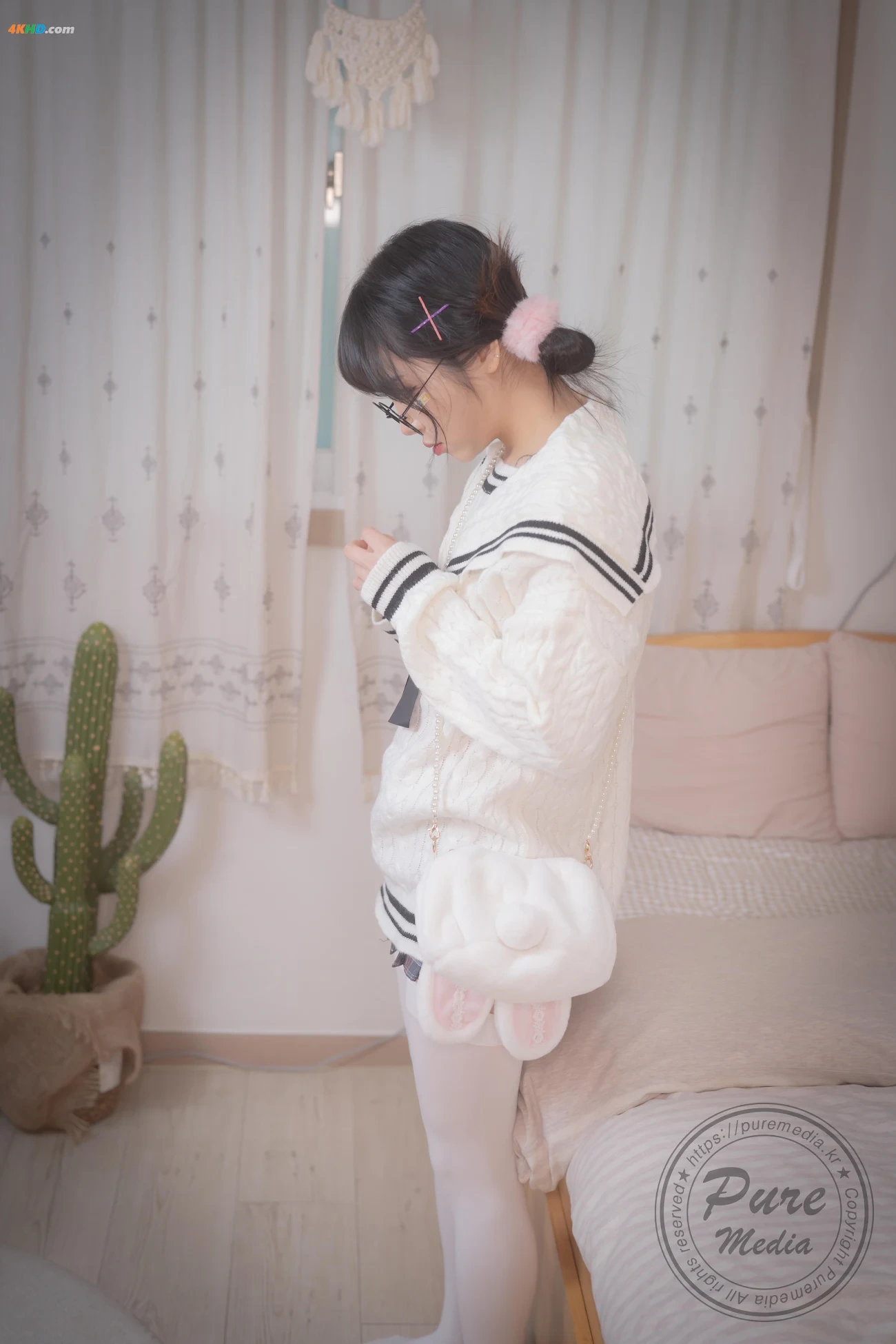 Pure Media Vol.276 Jelly (JelLi) - Girl trapped in a rooftop room — photo 2