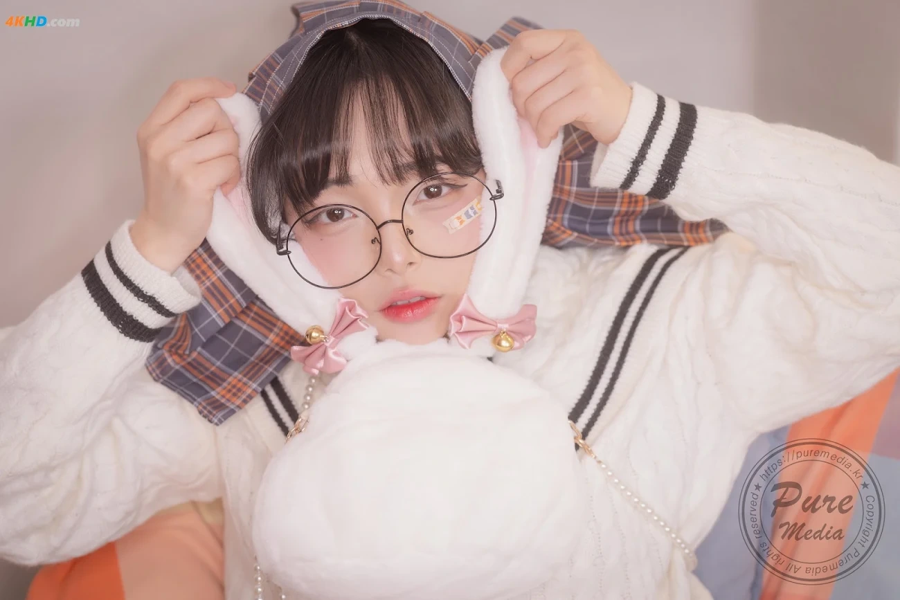 Pure Media Vol.276 Jelly (JelLi) - Girl trapped in a rooftop room — photo 32