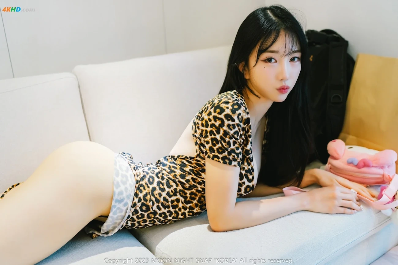 Moon Night Snap - Yunjin - Yunjin Peeking — photo 40