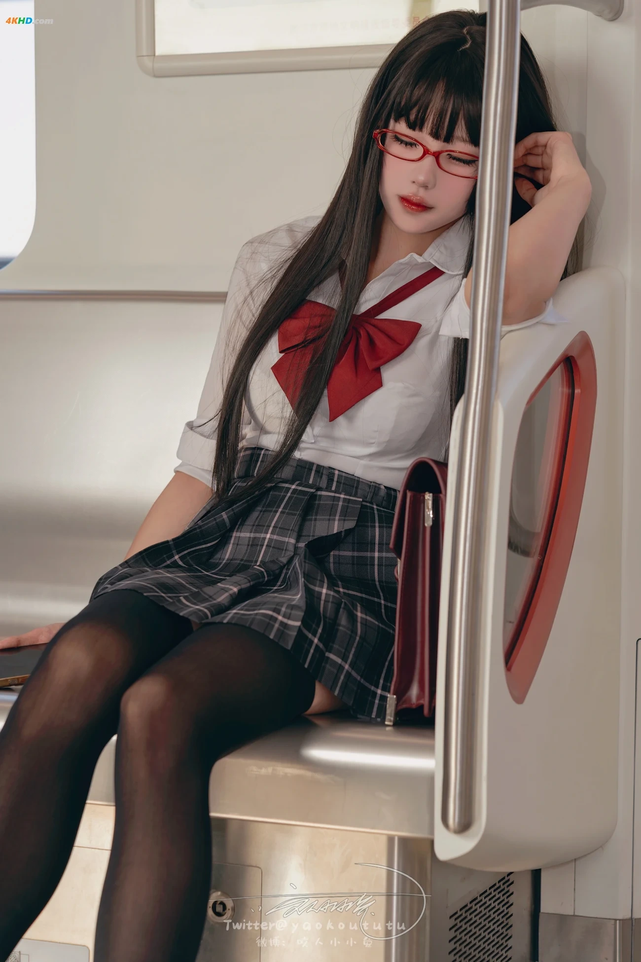 NianNianTuanZiTu(YaoYiKouTuNiang)- DianCheJingHun& QiDai — photo 13