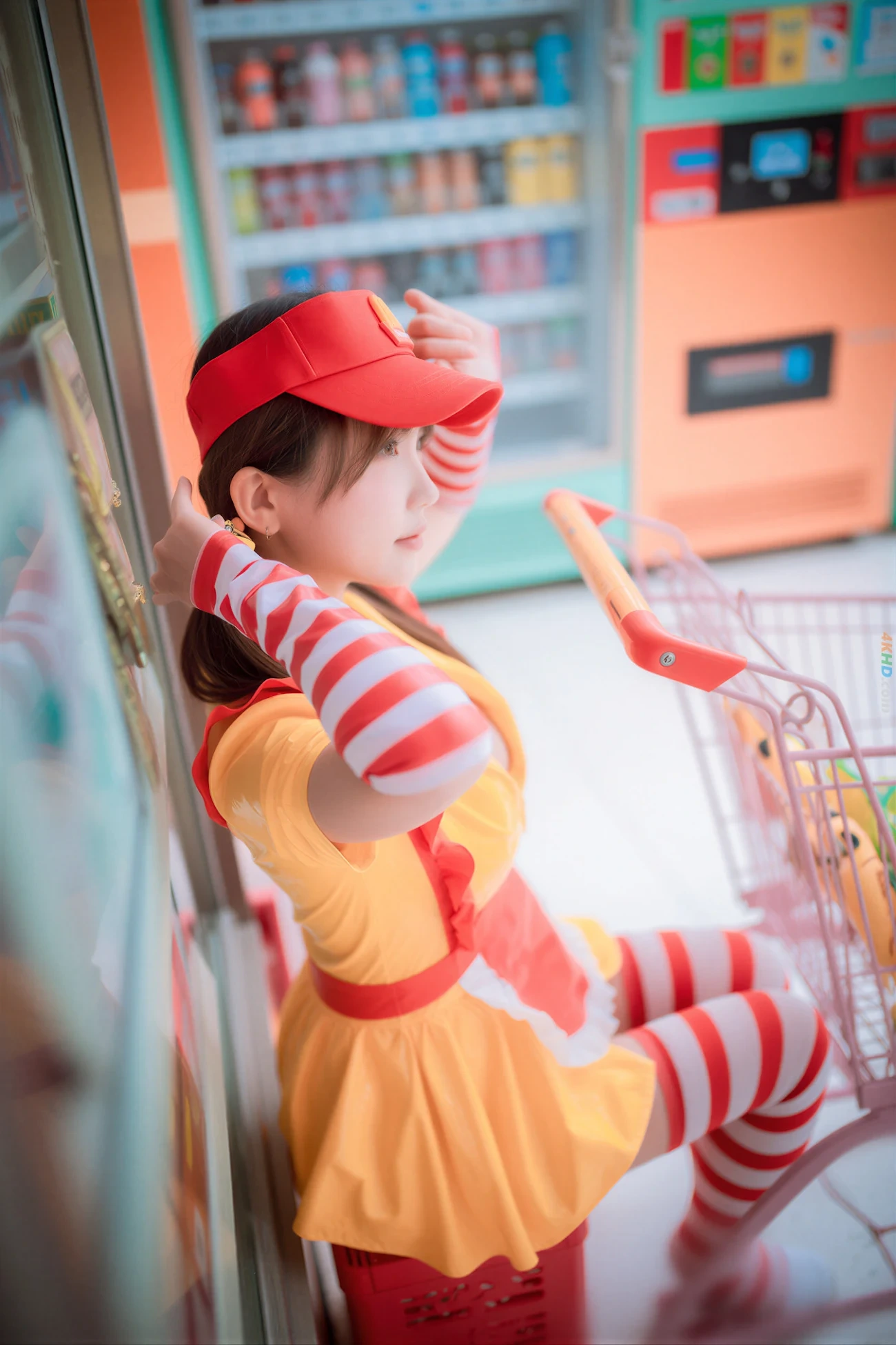 Son Ye Eun (SonYeEun) DJAWA Photo McDonald's Girl — photo 11