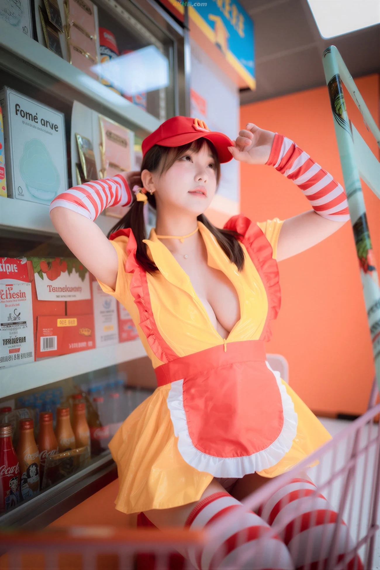 Son Ye Eun (SonYeEun) DJAWA Photo McDonald's Girl — photo 13