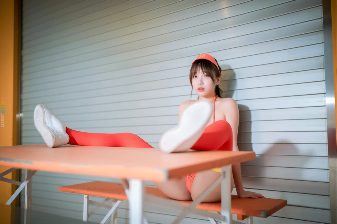 Son Ye Eun (SonYeEun) DJAWA Photo McDonald's Girl — photo 45