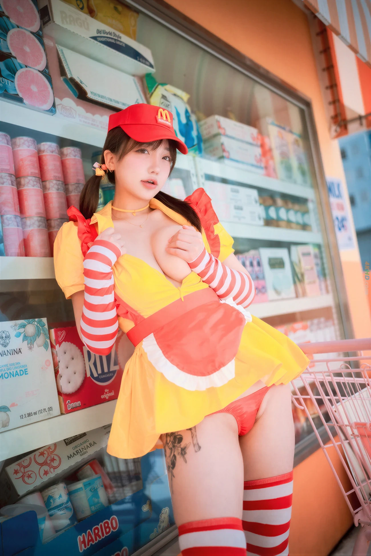 Son Ye Eun (SonYeEun) DJAWA Photo McDonald's Girl — photo 54