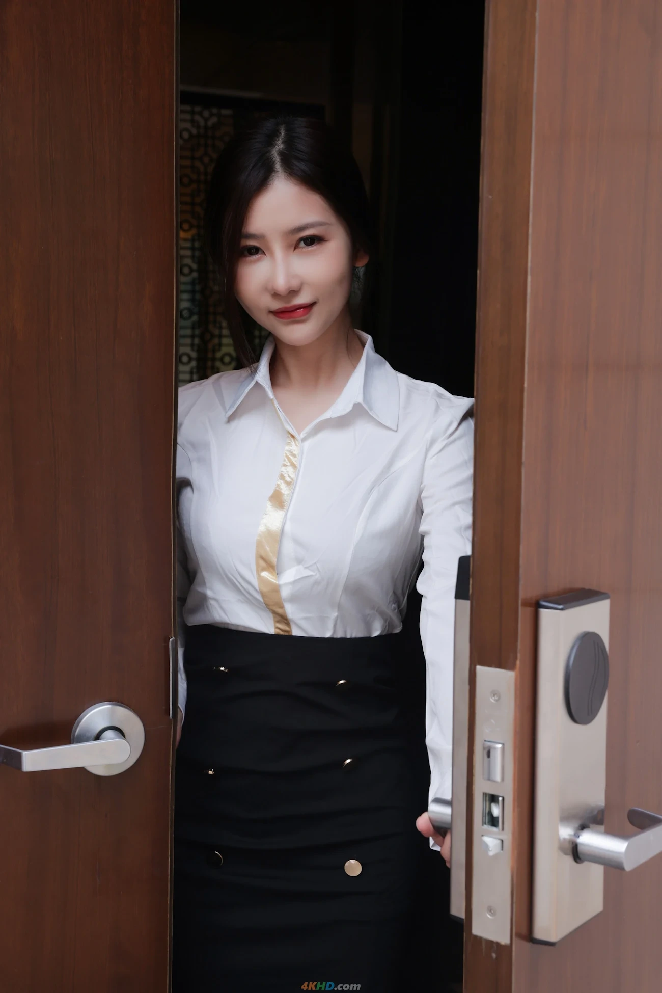 YinTianTian NeiGouWuShuiYin NuGuanJia — photo 12